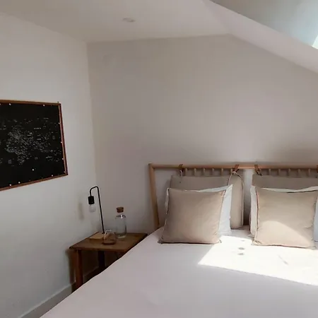 Homestay Triplo Com Wc Privativo No Coracao Do Chiado *